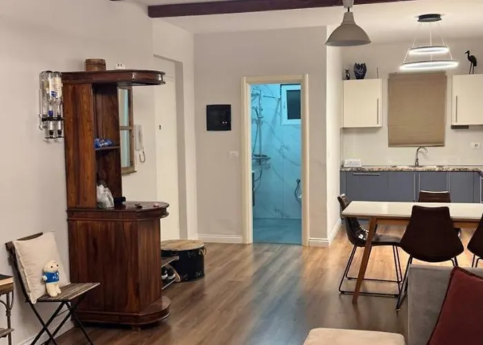 Amazing Center Sea View